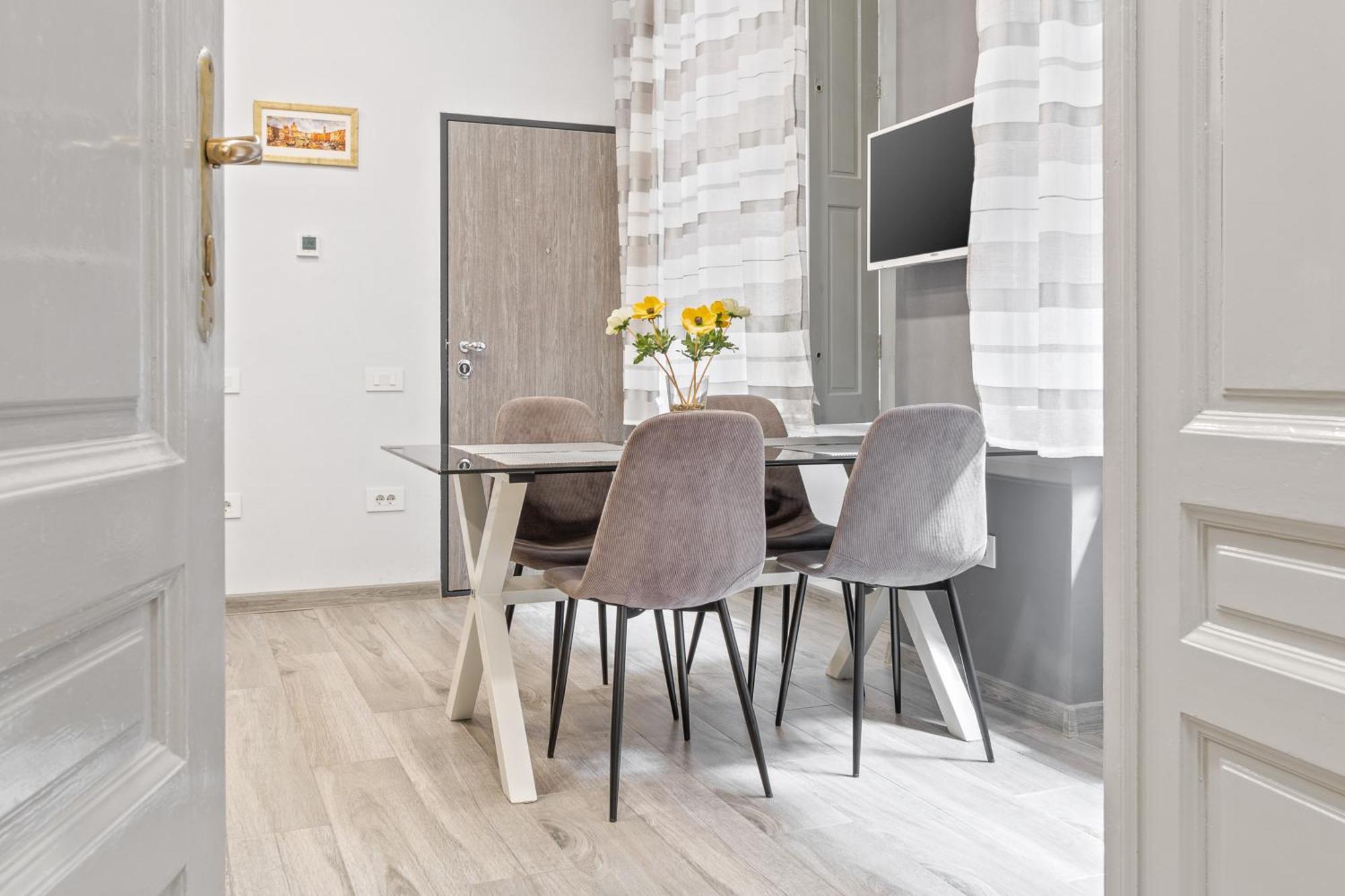 Central Friends House Διαμέρισμα Oradea Εξωτερικό φωτογραφία